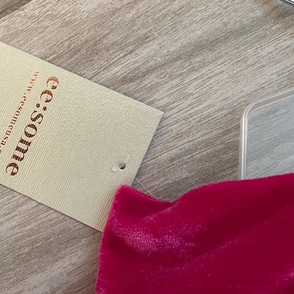 Eesome ladies velveteen blouse , size large - Picture 4 of 6